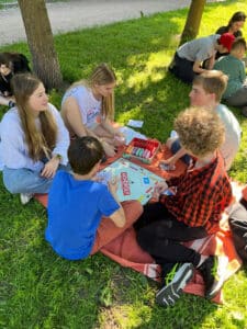 Дети на смене в городском лагере в Петербурге
